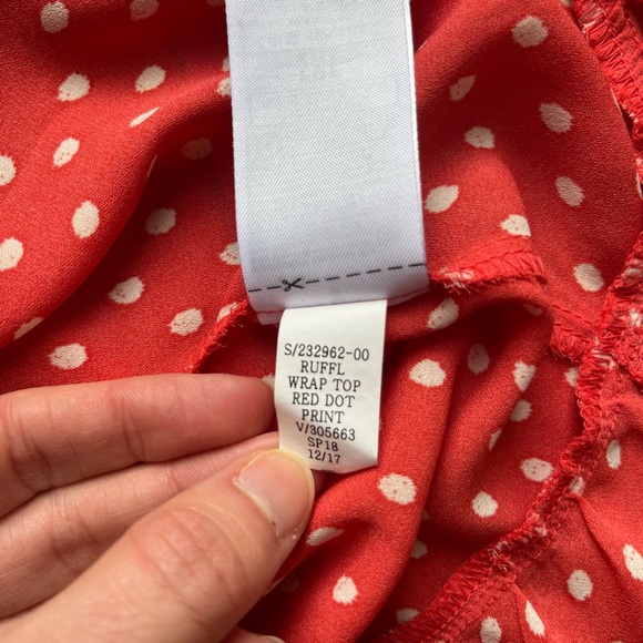Gap red polka dot ruffle blouse - Picture 4 of 6